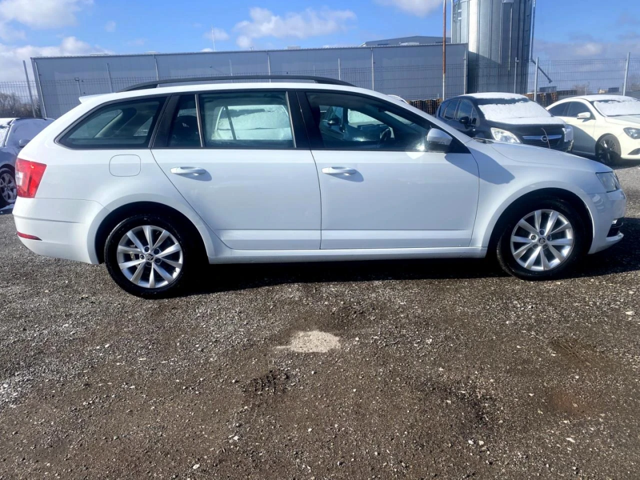 Skoda Octavia 1.6TDI DSG 115к.с Face Lift - изображение 6