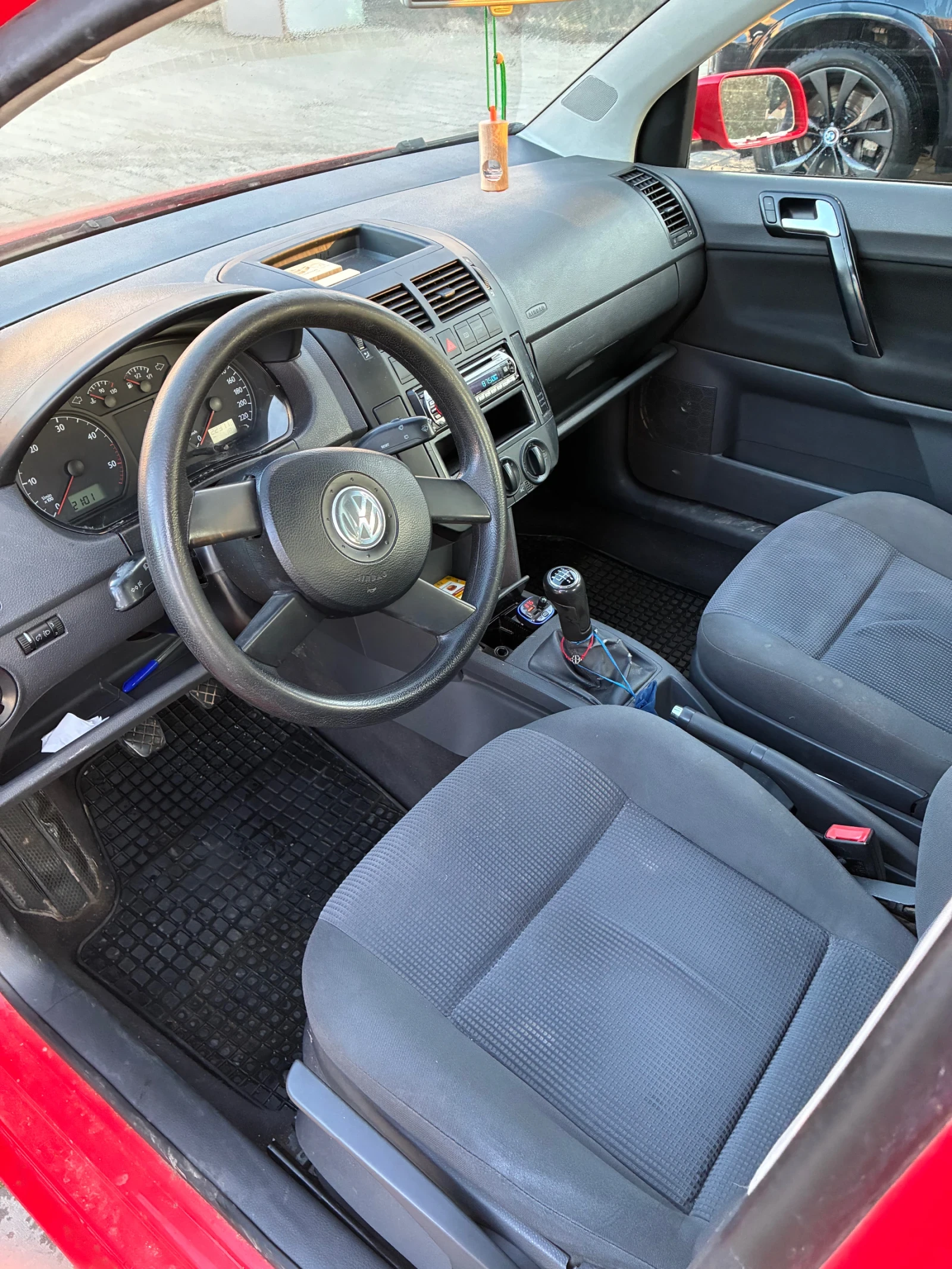 VW Polo  - изображение 9