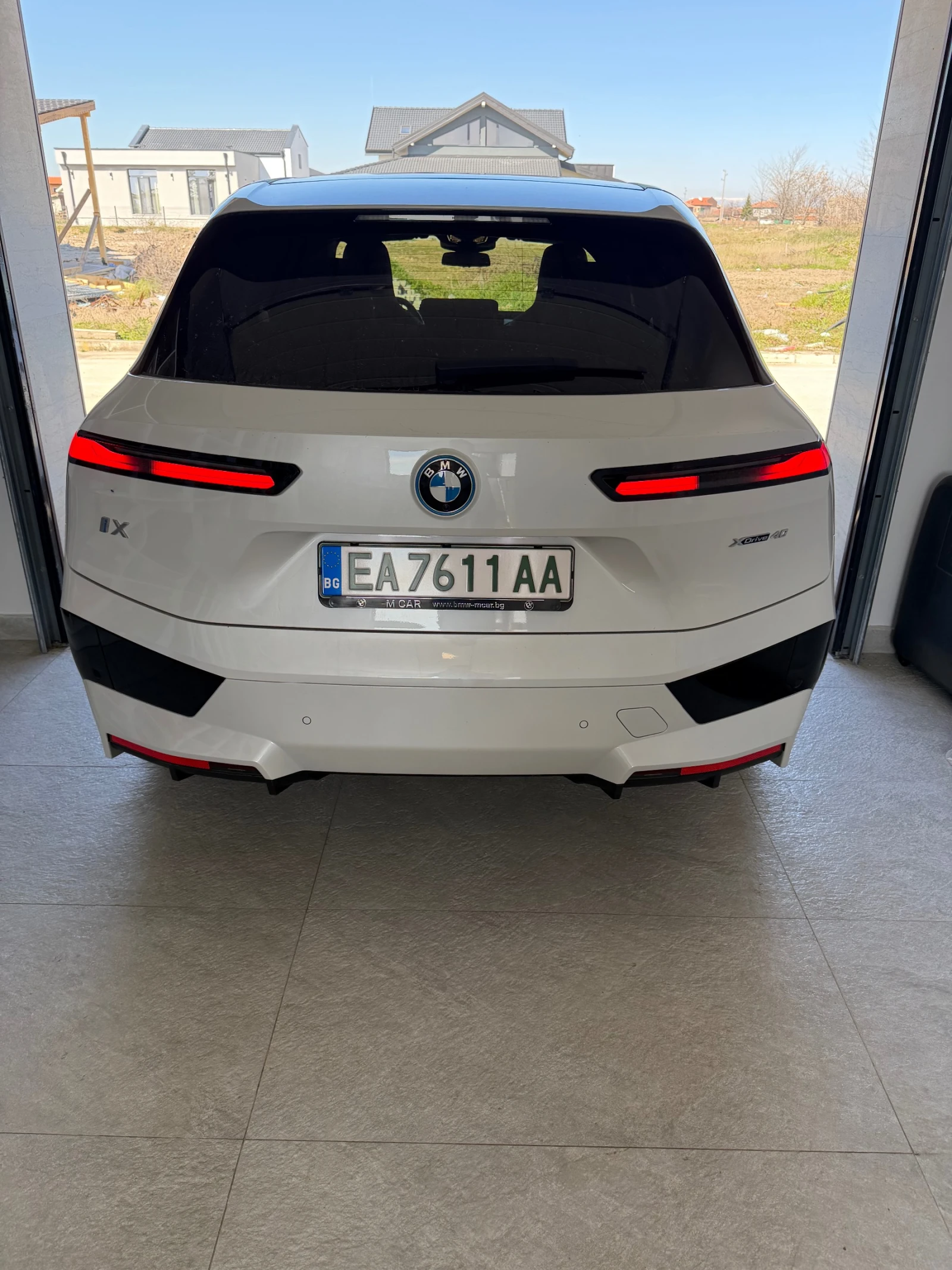 BMW iX 40, снимка 4 - Автомобили и джипове - 53814881