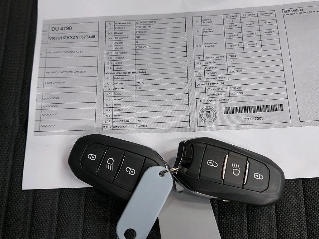 Peugeot 208 50 kWh Active 136PS, снимка 7 - Автомобили и джипове - 53966871