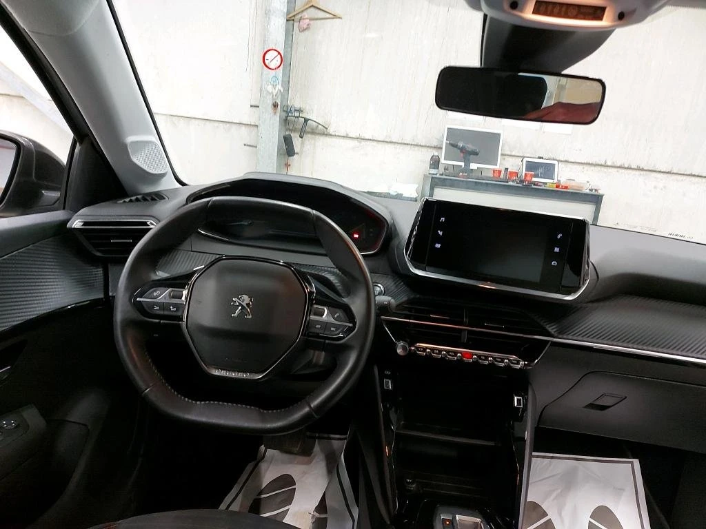 Peugeot 208 50 kWh Active 136PS, снимка 3 - Автомобили и джипове - 53966871