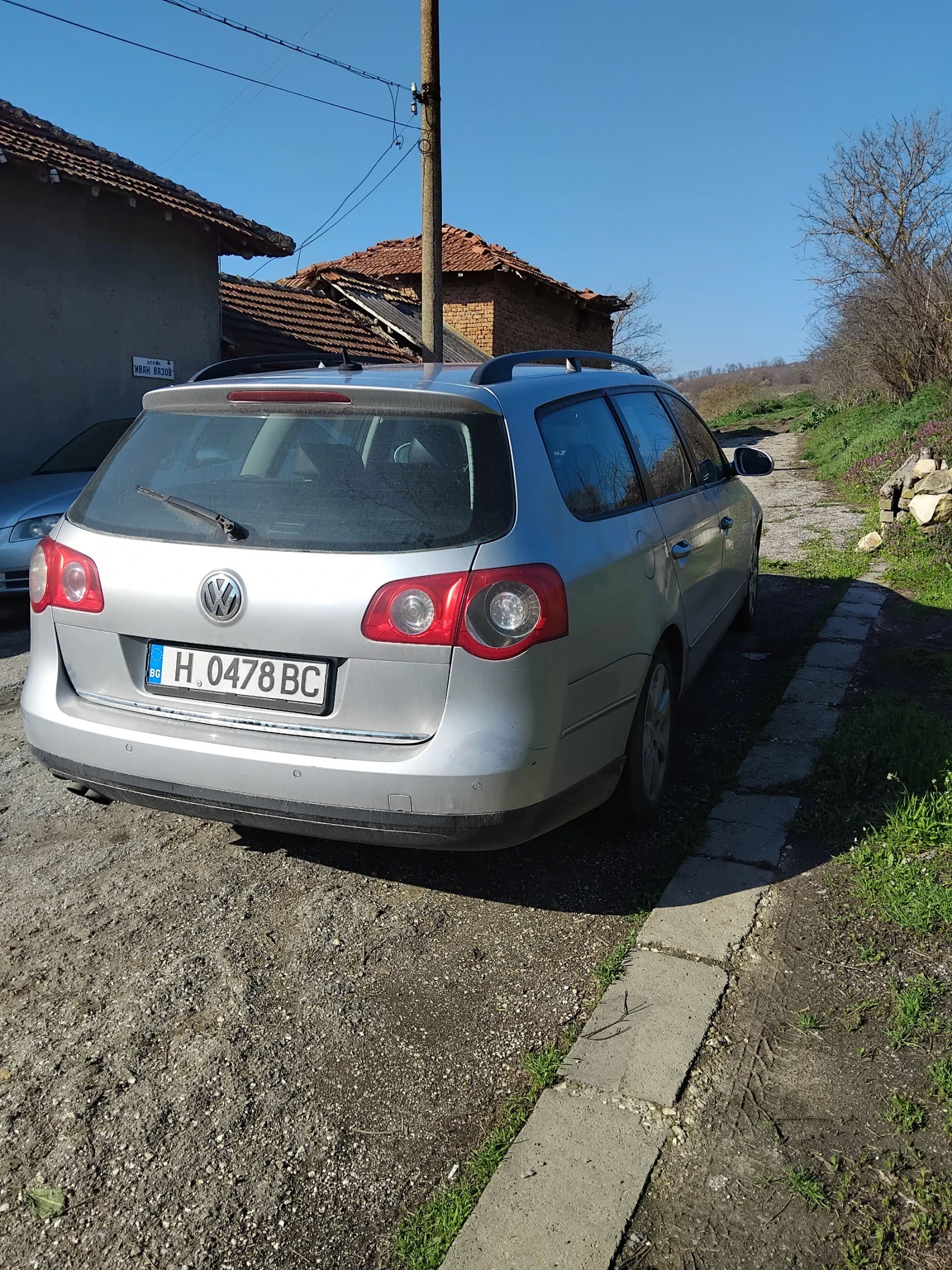 VW Passat 2.0, снимка 2 - Автомобили и джипове - 54095794