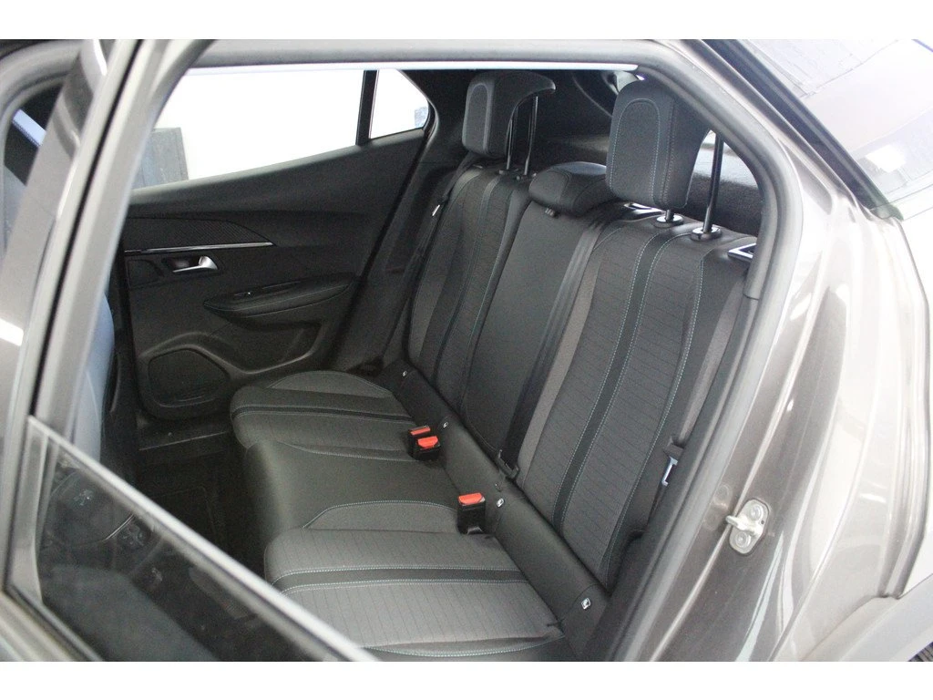 Peugeot 2008 1.5 HDI Allure, снимка 6 - Автомобили и джипове - 54226136