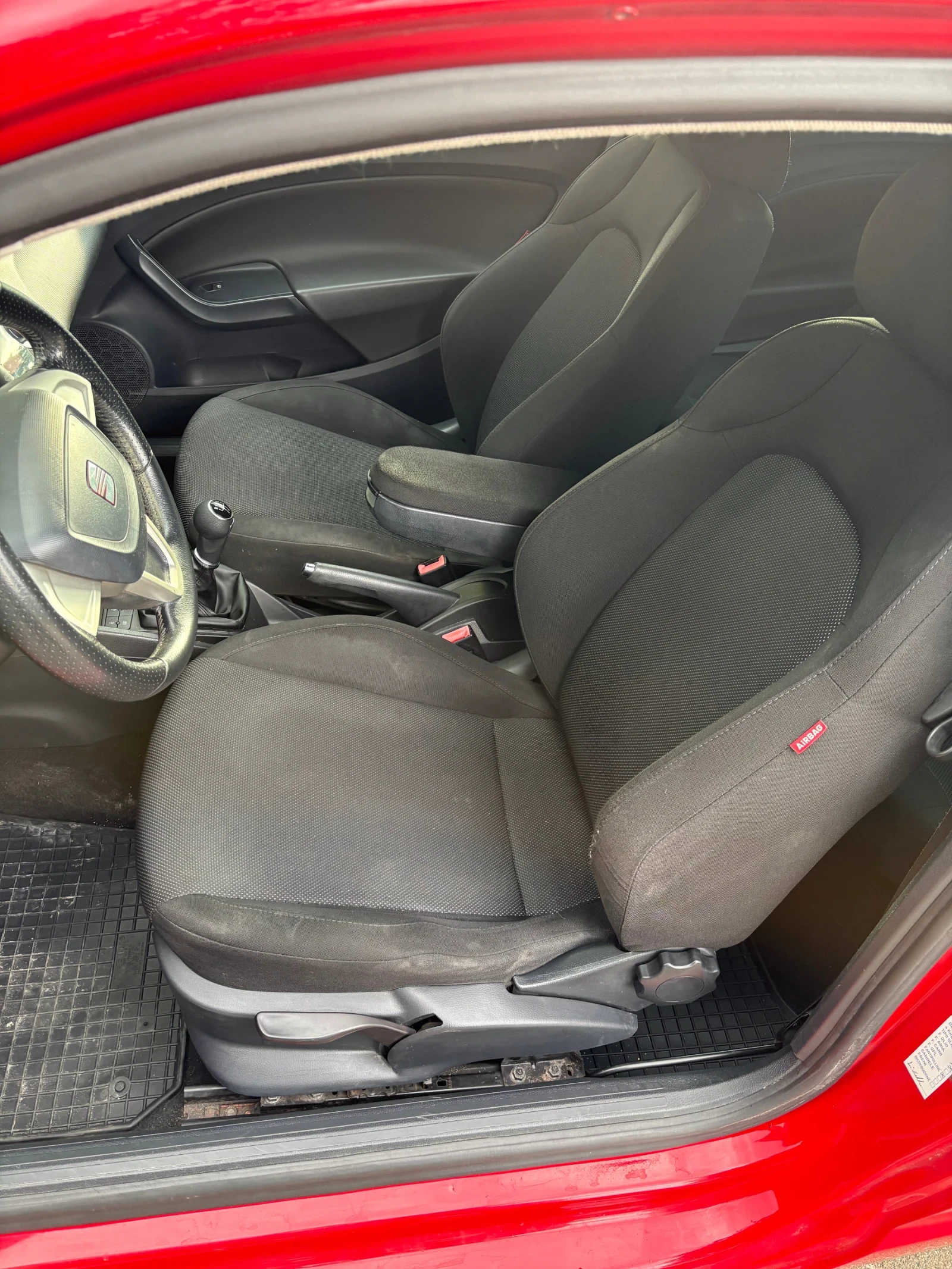 Seat Ibiza SEAT Ibiza 1.9 TDI 105 к.с., снимка 5 - Автомобили и джипове - 54636617