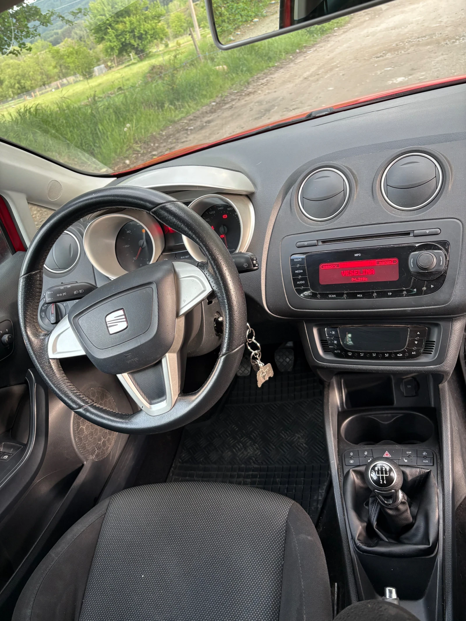Seat Ibiza SEAT Ibiza 1.9 TDI 105 к.с., снимка 6 - Автомобили и джипове - 54636617