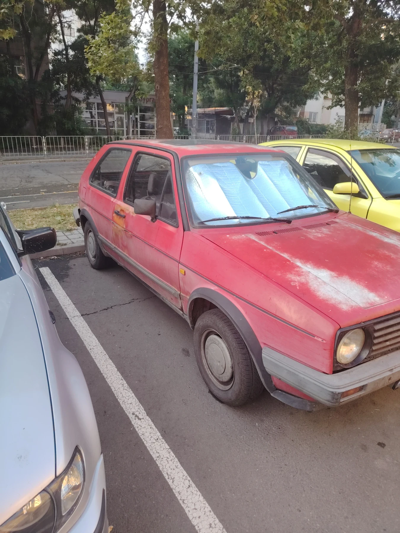 VW Golf 1.8, снимка 3 - Автомобили и джипове - 55182816