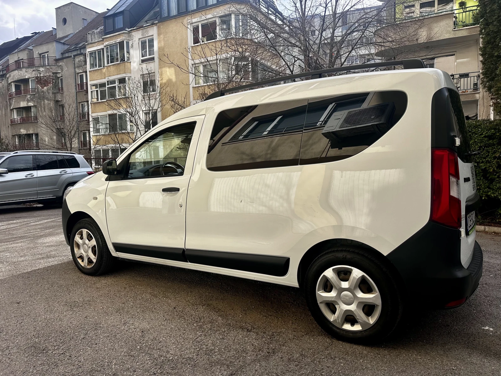 Dacia Dokker, снимка 3 - Автомобили и джипове - 55539935