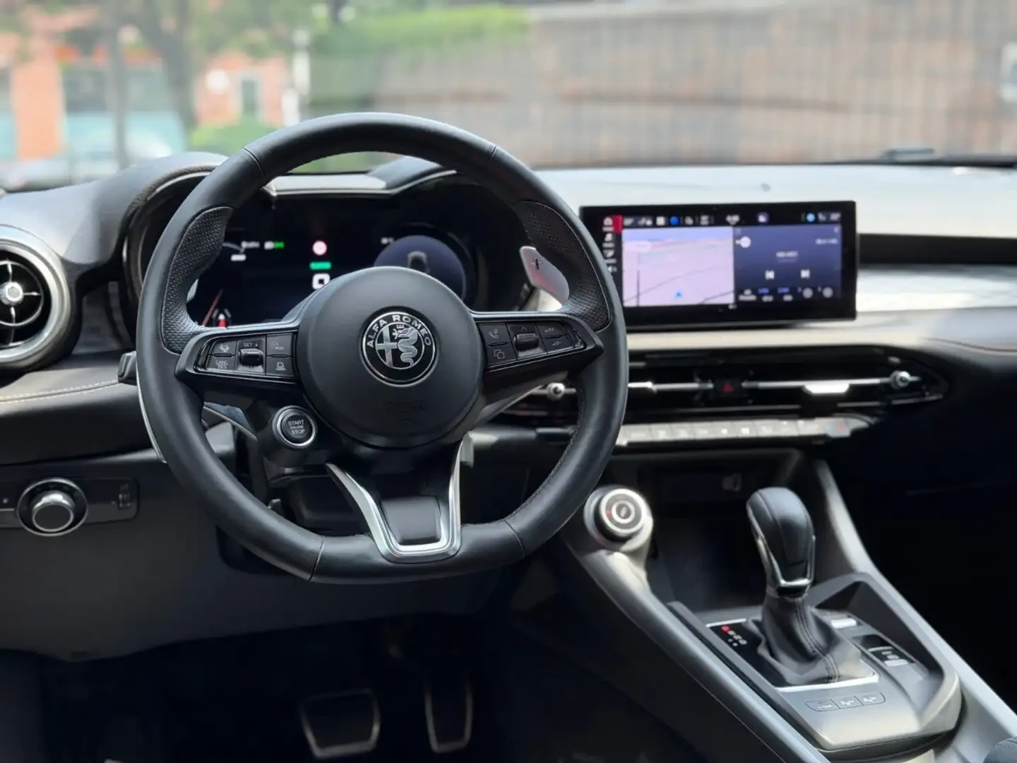 Alfa Romeo Tonale Veloce: PHEV Vent Seats 360 Camera Harman/Kardon E | Mobile.bg � ����������� 16