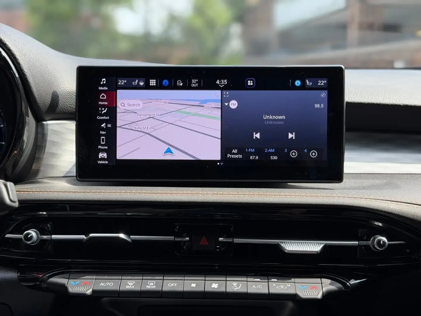 Alfa Romeo Tonale Veloce: PHEV Vent Seats 360 Camera Harman/Kardon E | Mobile.bg � ����������� 12
