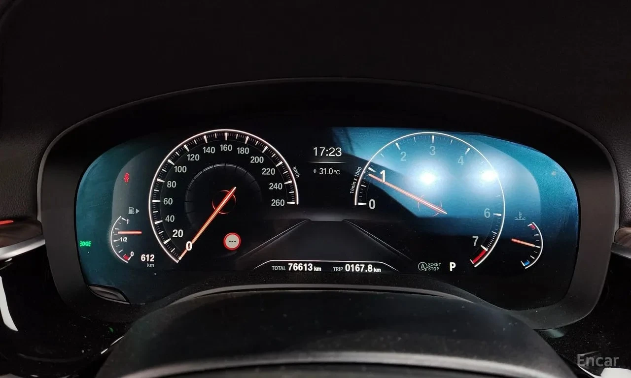BMW 530 i xDrive M Sport* ФИКСИРАНА ЦЕНА* , снимка 8 - Автомобили и джипове - 56104112