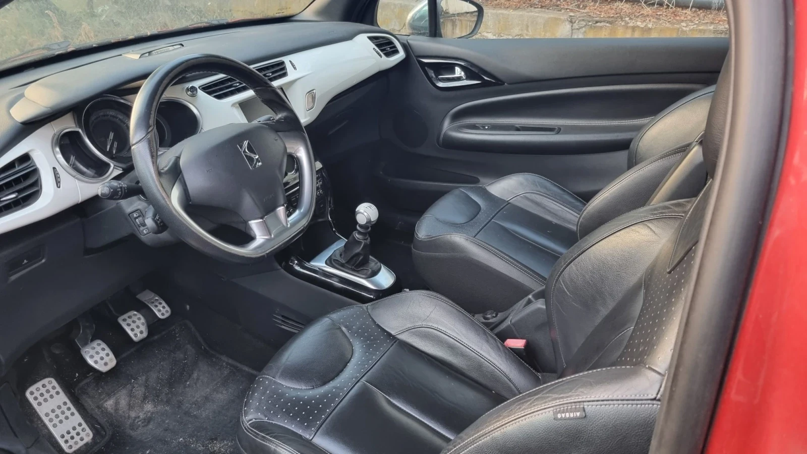 Citroen DS3, снимка 6 - Автомобили и джипове - 56582356