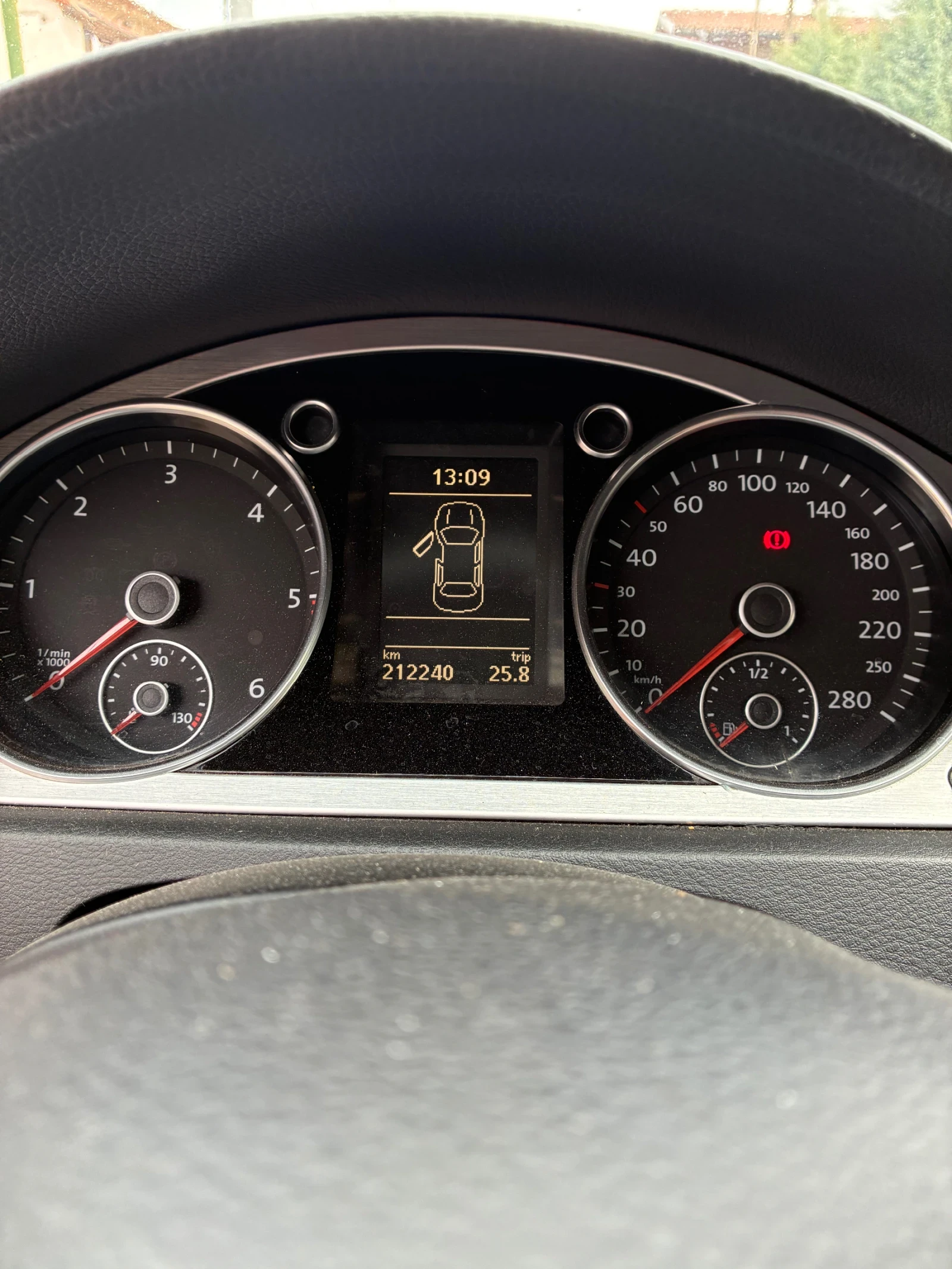 VW CC, снимка 11 - Автомобили и джипове - 56645235