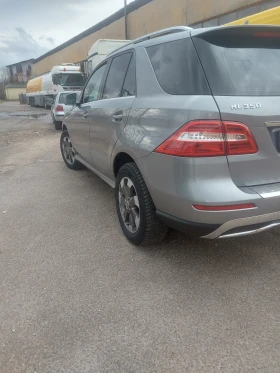Mercedes-Benz ML 350 На прожуни  - 12500 € / 24447.88 лв. - 45829301 4