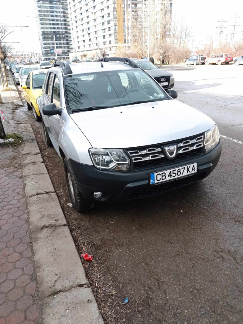 Dacia Duster, снимка 2 - Автомобили и джипове - 47175963