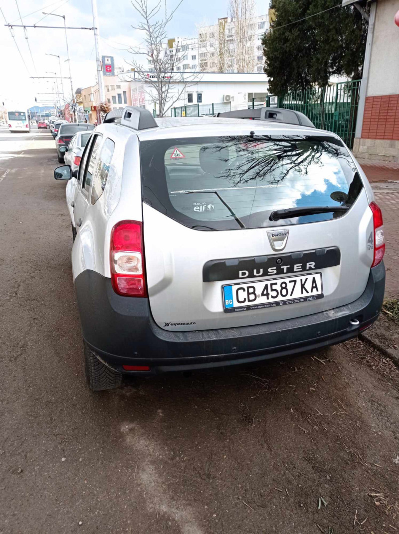 Dacia Duster, снимка 4 - Автомобили и джипове - 47175963