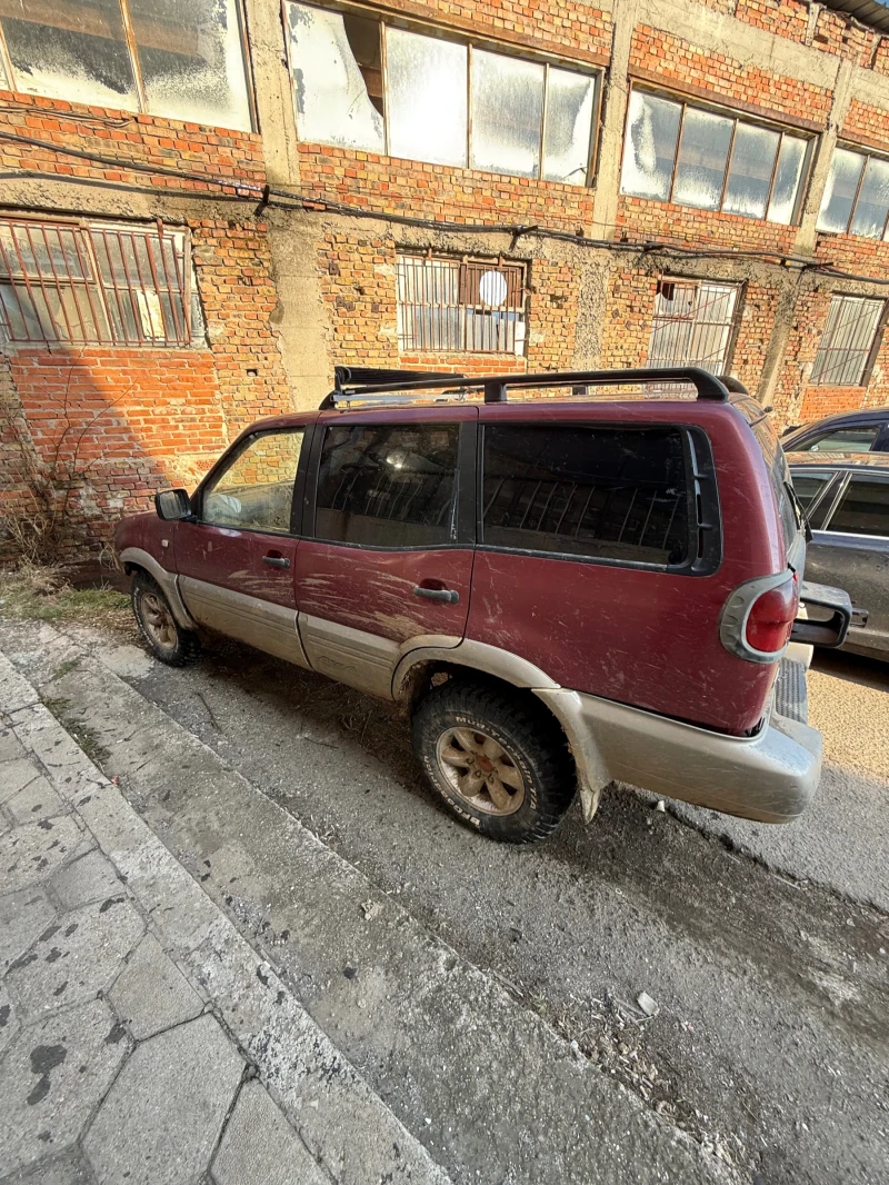 Nissan Terrano, снимка 4 - Автомобили и джипове - 49263180