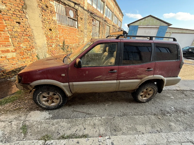 Nissan Terrano, снимка 3 - Автомобили и джипове - 49263180