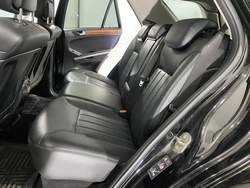 Mercedes-Benz ML 320 4 MATIC , снимка 11 - Автомобили и джипове - 51747070
