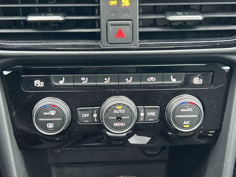 VW Taos * * CARFAX * * АВТО КРЕДИТ * * , снимка 15 - Автомобили и джипове - 53053350