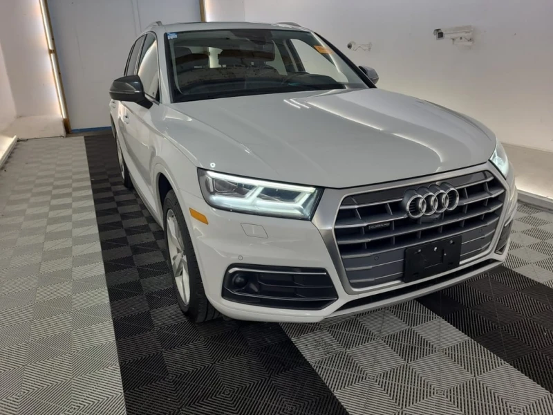 Audi Q5 * TECHNIK * CARFAX * БЕЗ ПЪРВОНАЧАЛНА ВНОСКА, снимка 2 - Автомобили и джипове - 53149819