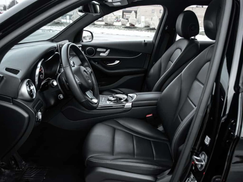 Mercedes-Benz GLC 300 NAV| PANOROOF| B.SPOT| HEATED SEATS| CRUISE, снимка 8 - Автомобили и джипове - 53527262