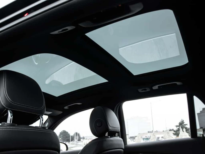 Mercedes-Benz GLC 300 NAV| PANOROOF| B.SPOT| HEATED SEATS| CRUISE, снимка 11 - Автомобили и джипове - 53527262