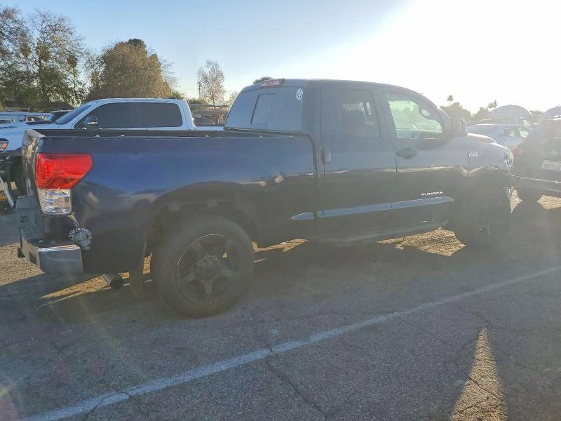 Toyota Tundra 5.7L 8 Rear-wheel drive - изображение 5