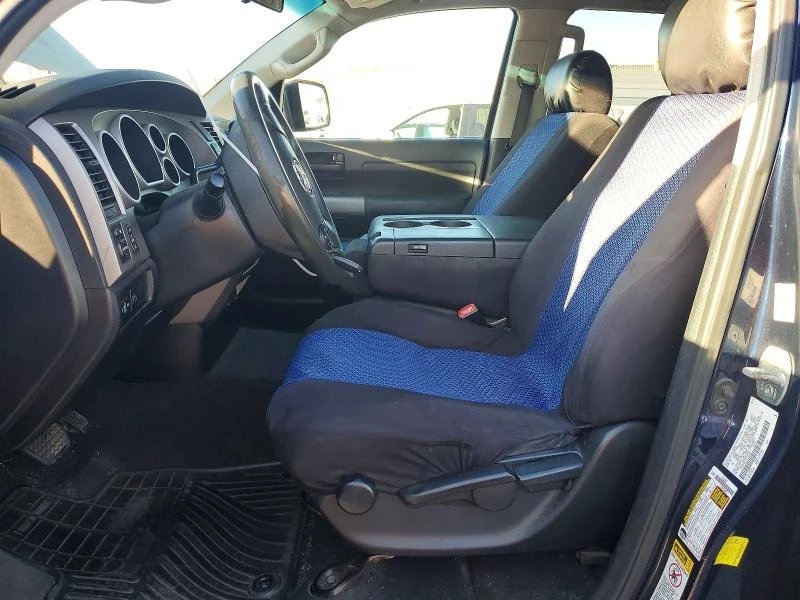 Toyota Tundra 5.7L 8 Rear-wheel drive - изображение 9