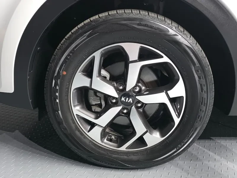 Kia Sportage The Bold Diesel 1.6 2Wd Trendy, снимка 5 - Автомобили и джипове - 54955882