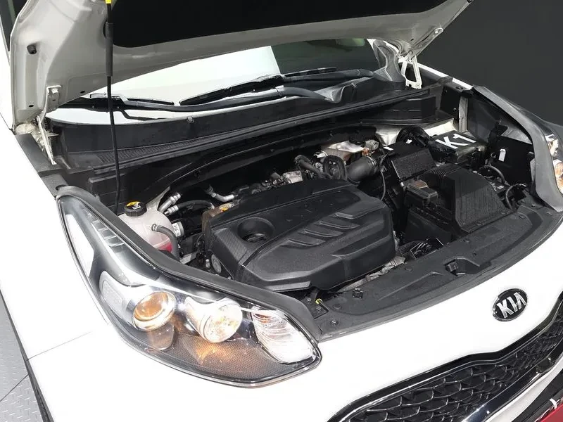 Kia Sportage The Bold Diesel 1.6 2Wd Trendy, снимка 6 - Автомобили и джипове - 54955882