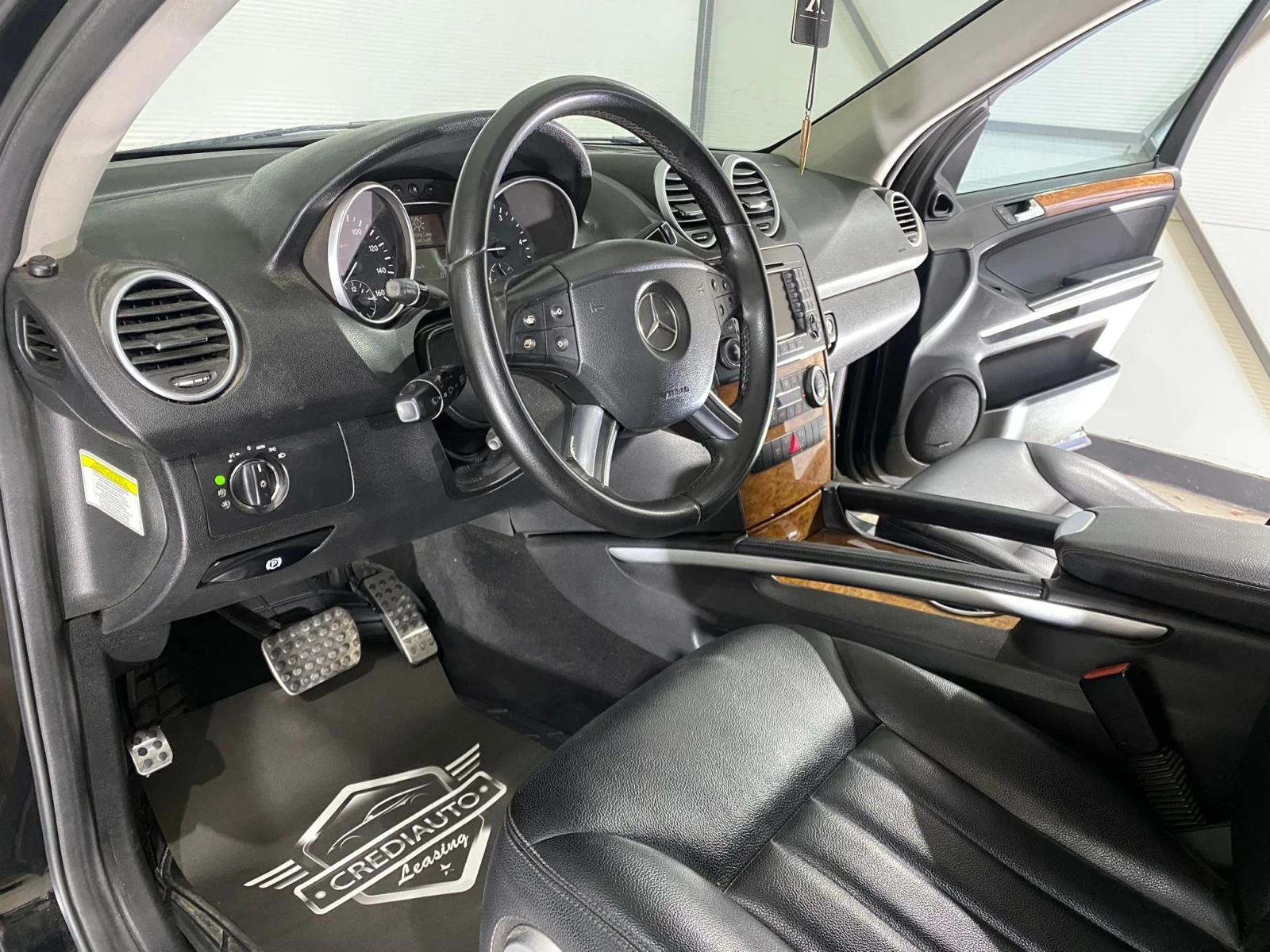 Mercedes-Benz ML 320 4 MATIC  - изображение 7