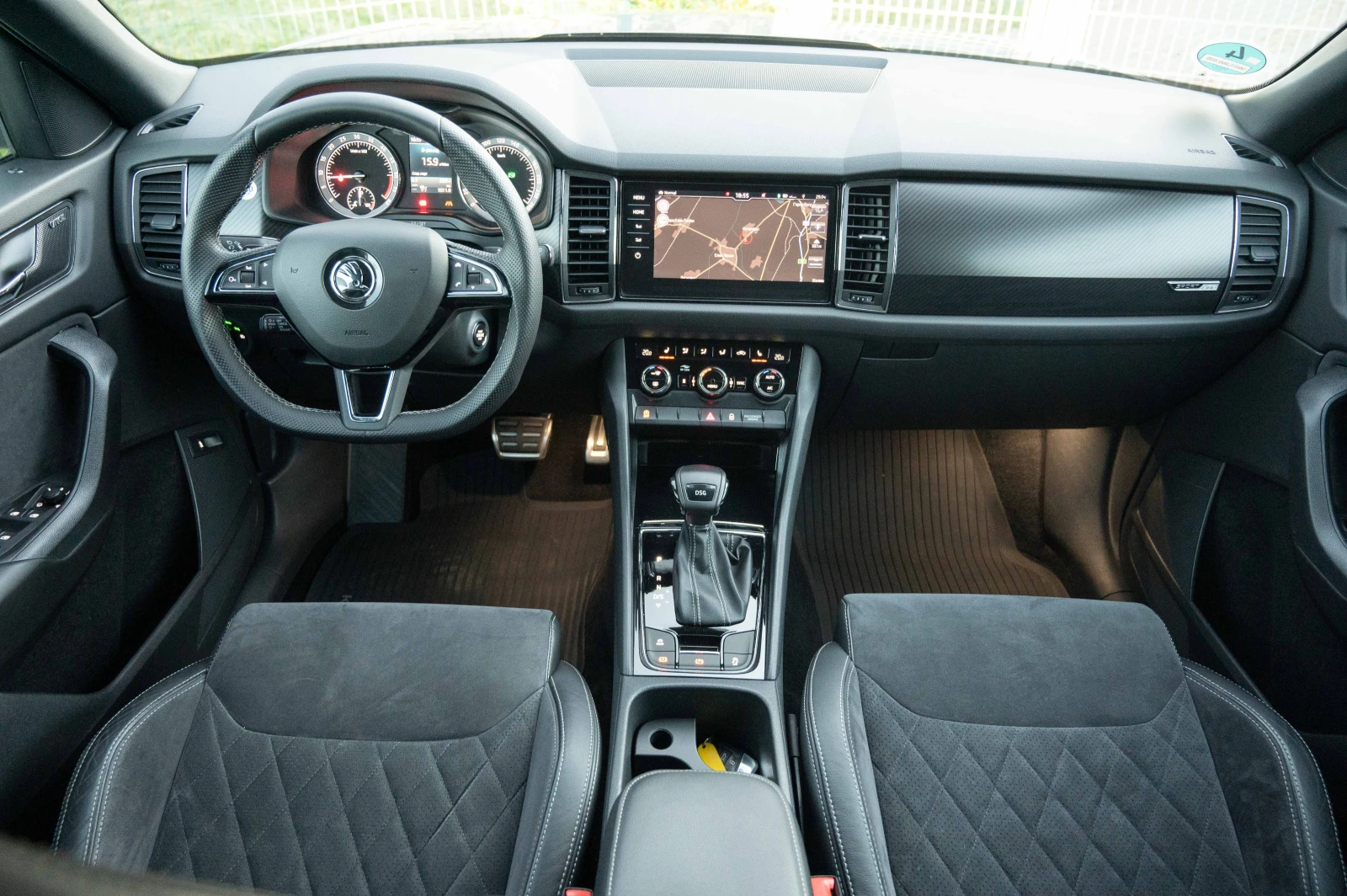 Skoda Kodiaq 2.0TDI* Sportline* Germany, снимка 9 - Автомобили и джипове - 54108596