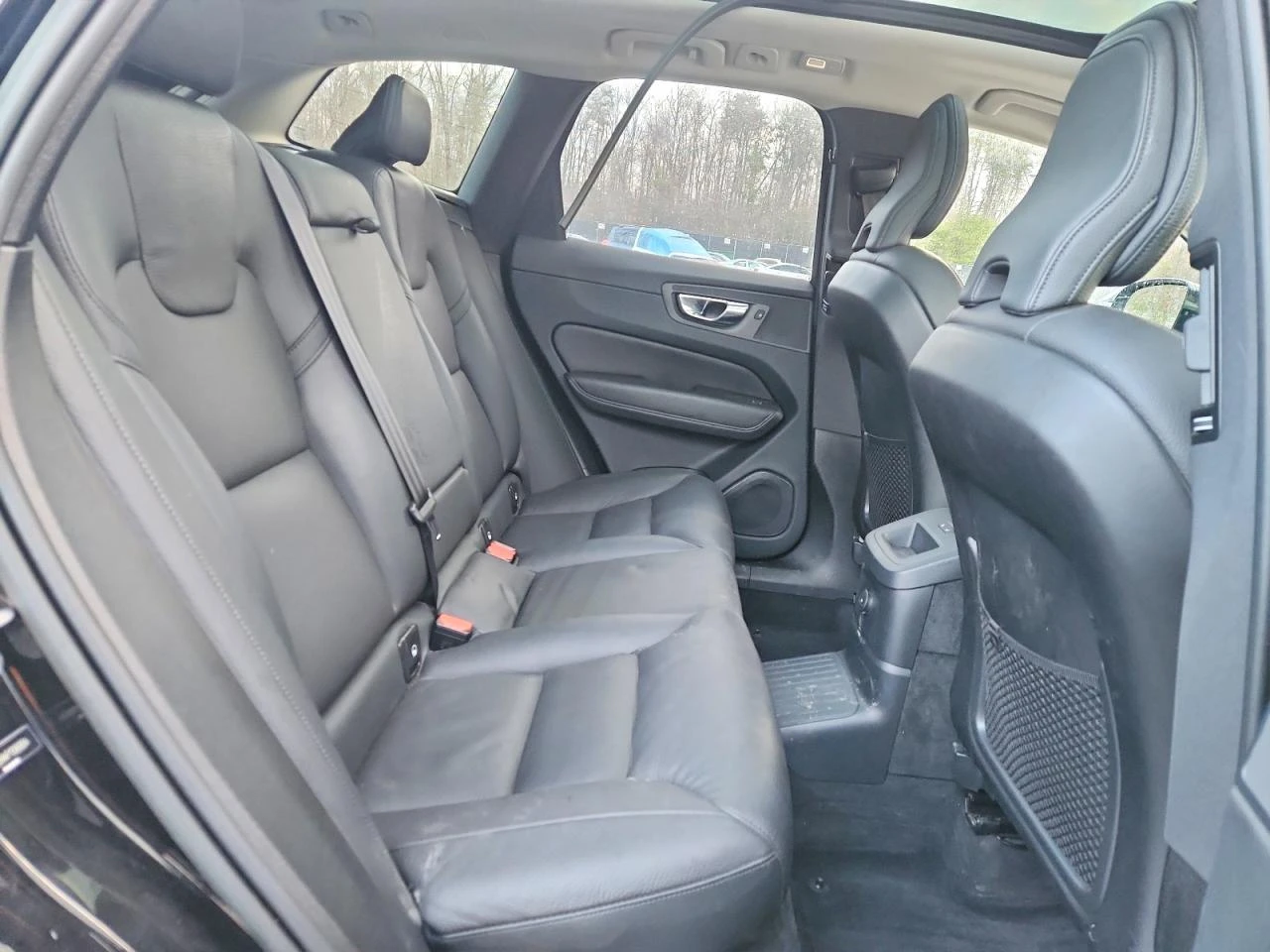 Volvo XC60 * Plus* PLUG-IN HYBRID* , снимка 11 - Автомобили и джипове - 54192705