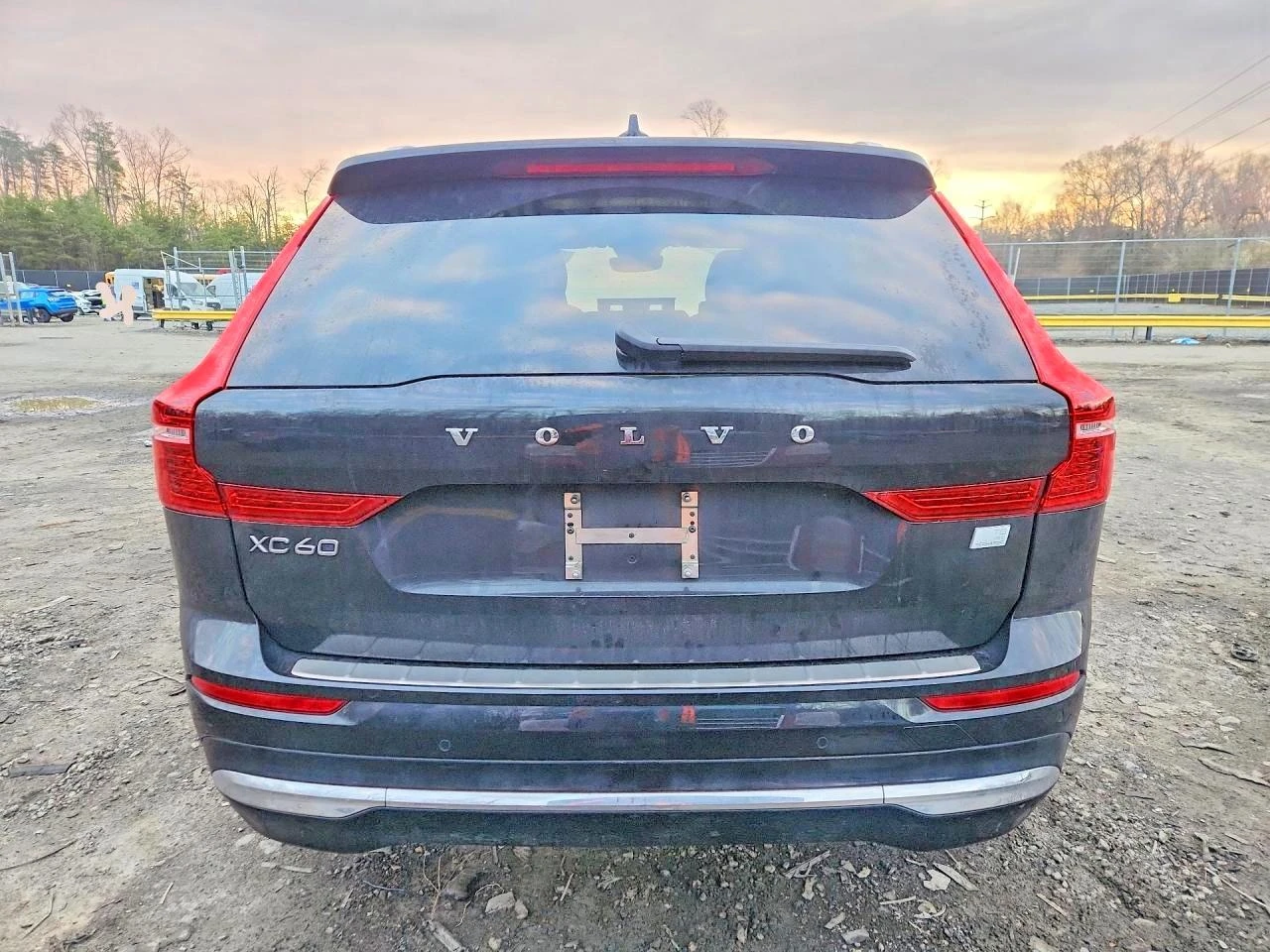 Volvo XC60 * Plus* PLUG-IN HYBRID* , снимка 6 - Автомобили и джипове - 54192705