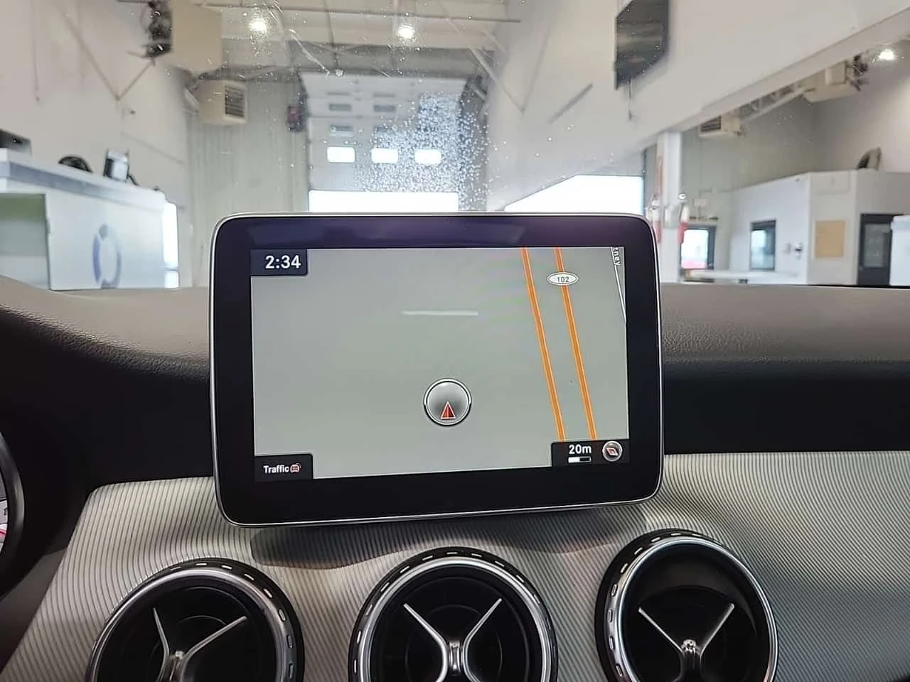 Mercedes-Benz GLA 250 CARFAX/ПОДГРЕВ/ПАНОРАМА/ПАМЕТ/, снимка 11 - Автомобили и джипове - 55213881