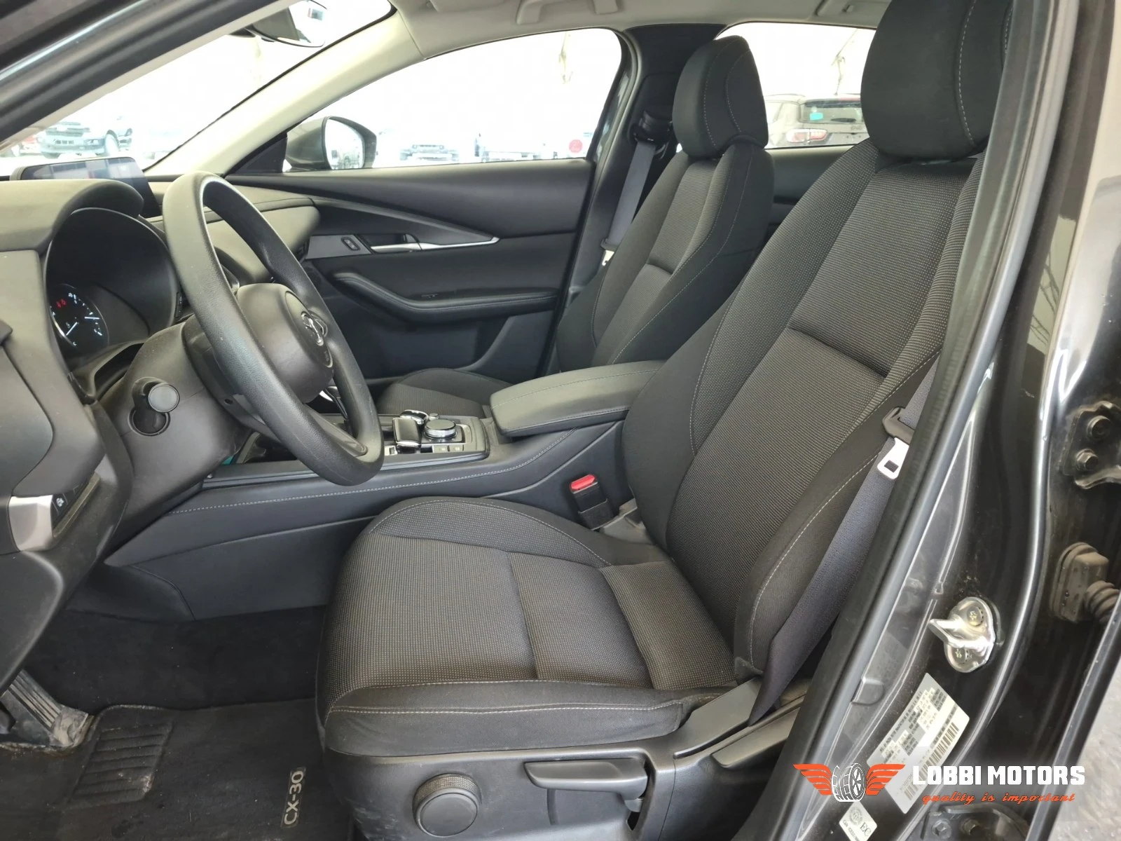 Mazda CX-30, снимка 5 - Автомобили и джипове - 55928612