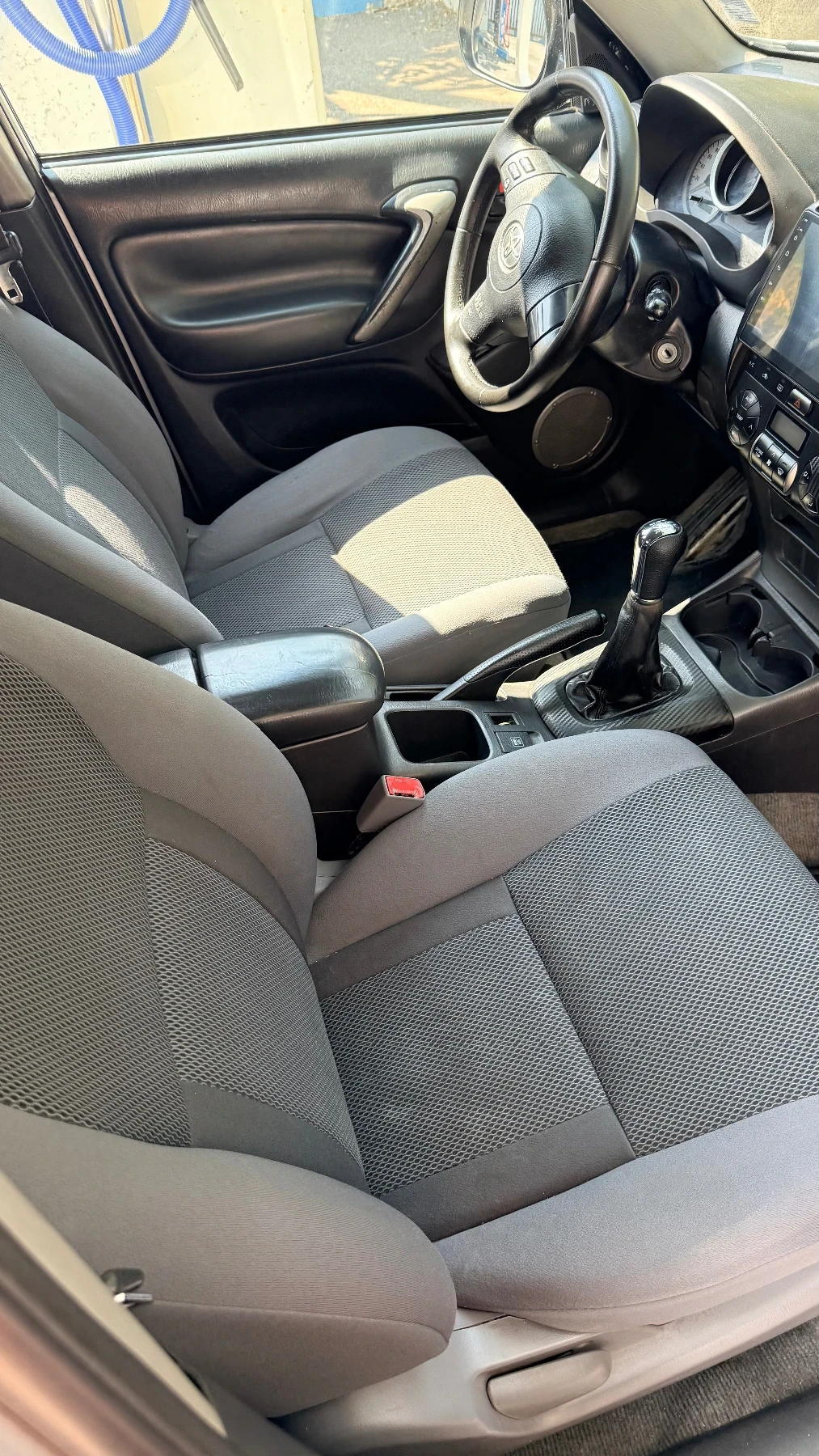 Toyota Rav4, снимка 14 - Автомобили и джипове - 56022983