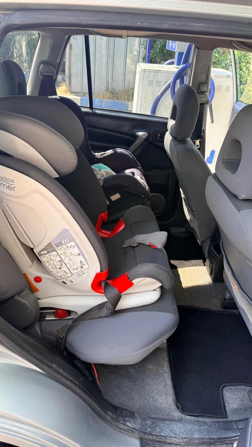 Toyota Rav4, снимка 12 - Автомобили и джипове - 56022983