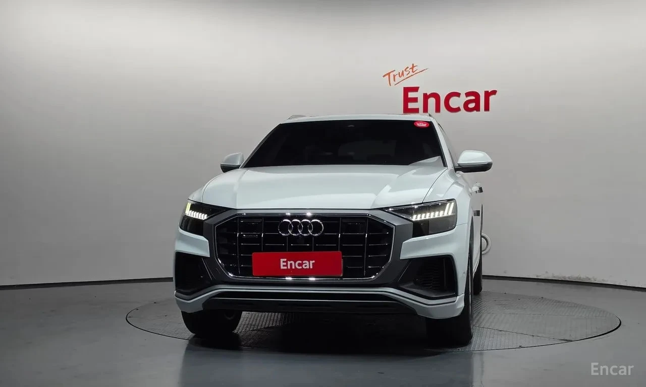 Audi Q8 * 45 TDI Quattro Premium * БЕЗ ПЪРВОНАЧАЛНА ВНОСКА, снимка 3 - Автомобили и джипове - 56126079