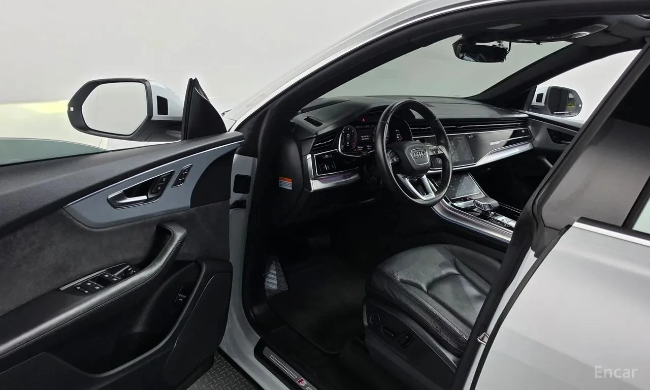 Audi Q8 * 45 TDI Quattro Premium * БЕЗ ПЪРВОНАЧАЛНА ВНОСКА, снимка 10 - Автомобили и джипове - 56126079