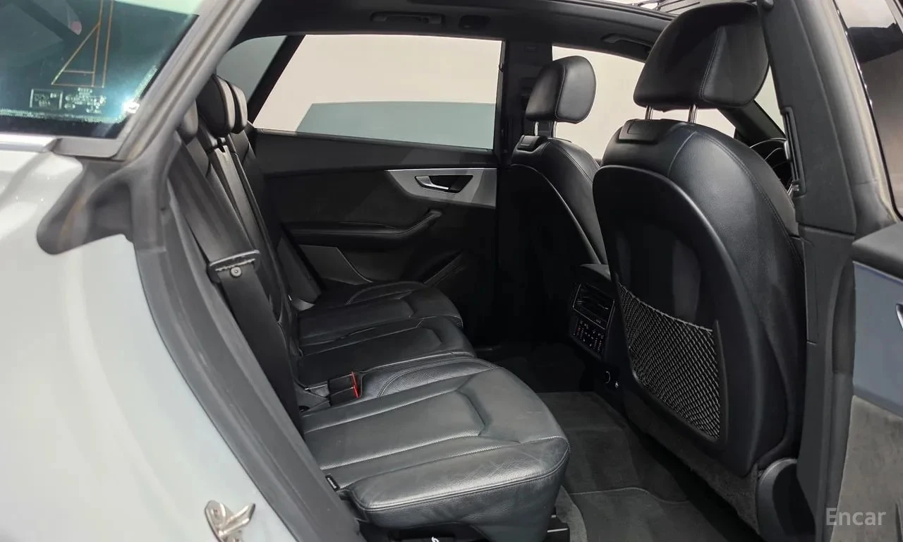 Audi Q8 * 45 TDI Quattro Premium * БЕЗ ПЪРВОНАЧАЛНА ВНОСКА, снимка 12 - Автомобили и джипове - 56126079