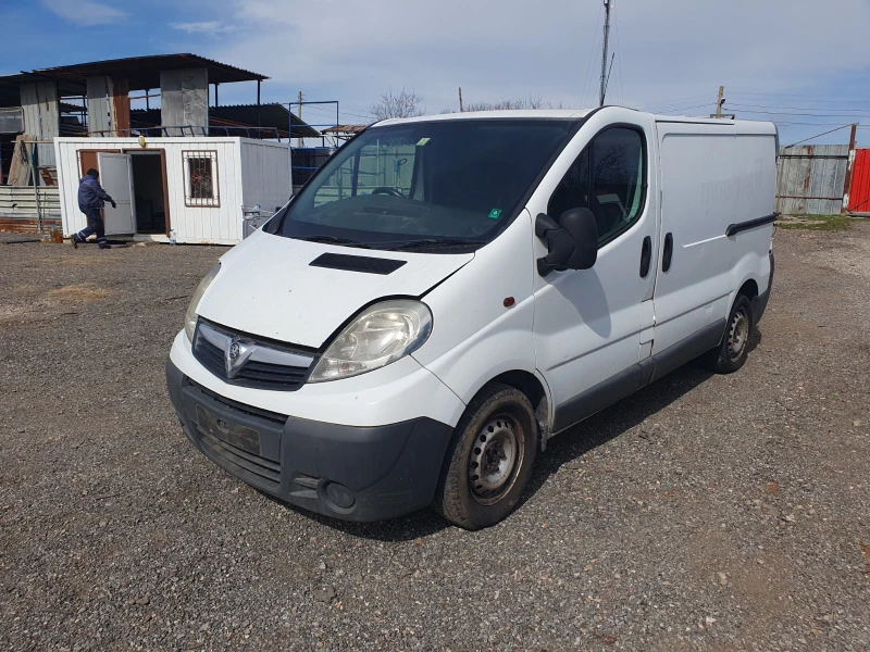 Opel Vivaro 2.0cdti/на части , снимка 1 - Бусове и автобуси - 48548133