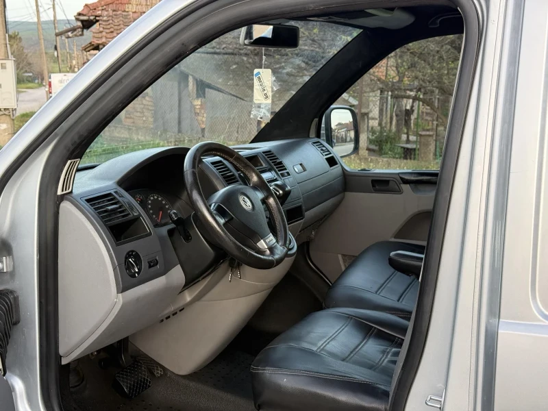 VW T5 2.5 TDI MAXI, снимка 9 - Бусове и автобуси - 52452060