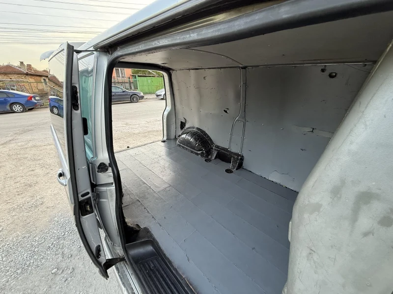 VW T5 2.5 TDI MAXI, снимка 14 - Бусове и автобуси - 52452060