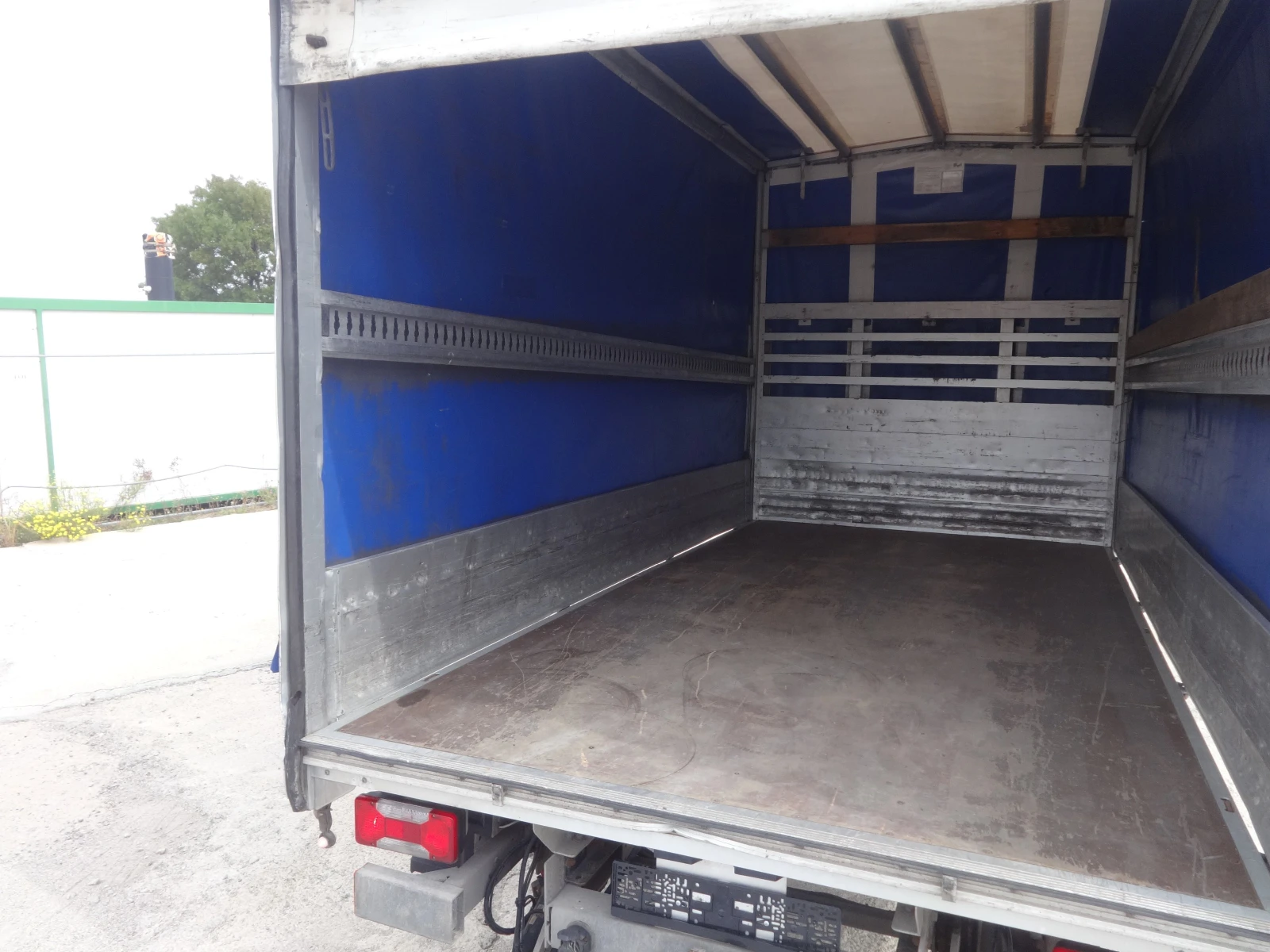 Iveco 35s17 3.0HPI  КАТ. * Б* КЛИМАТРОНИК* , снимка 10 - Бусове и автобуси - 56199076