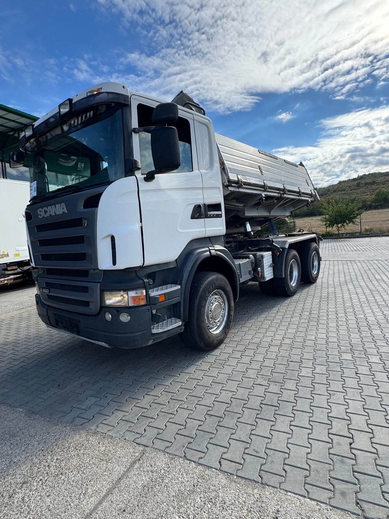 Scania R 480 Тристранен самосвал, снимка 3 - Камиони - 56227245