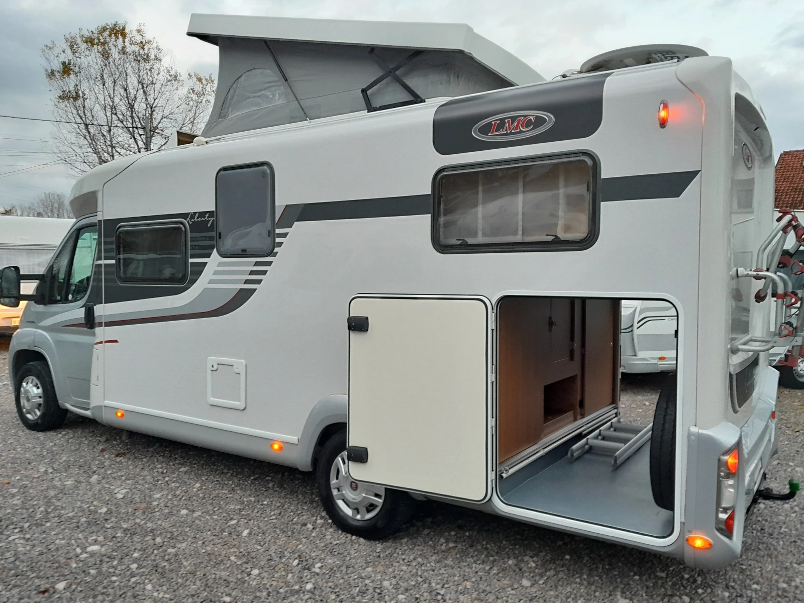 Кемпер LMC Liberty Cruiser2-674 - изображение 2