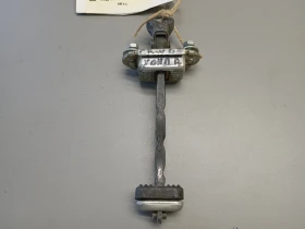 Ограничителна панта предна дясна Хонда ЦР-В 2.2д