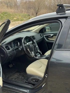 Volvo V60 Cross Country, снимка 6