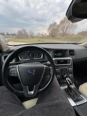 Volvo V60 Cross Country, снимка 9